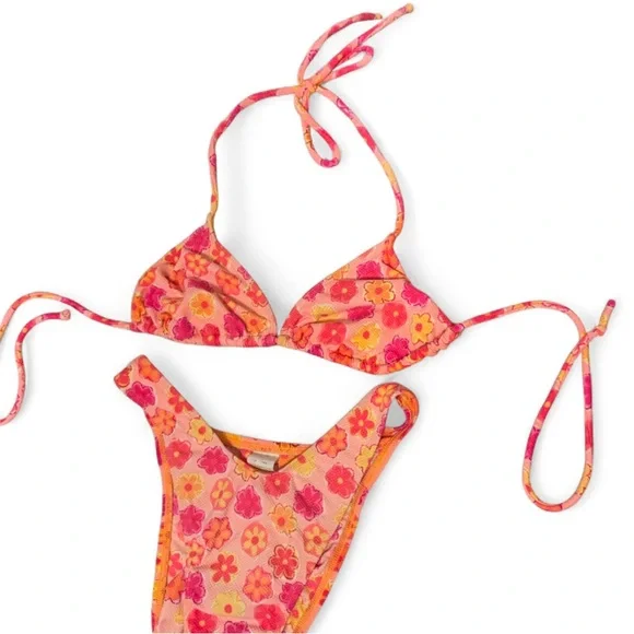 Vintage/Y2K Bikini (Flaws) - Picture 3 of 7
